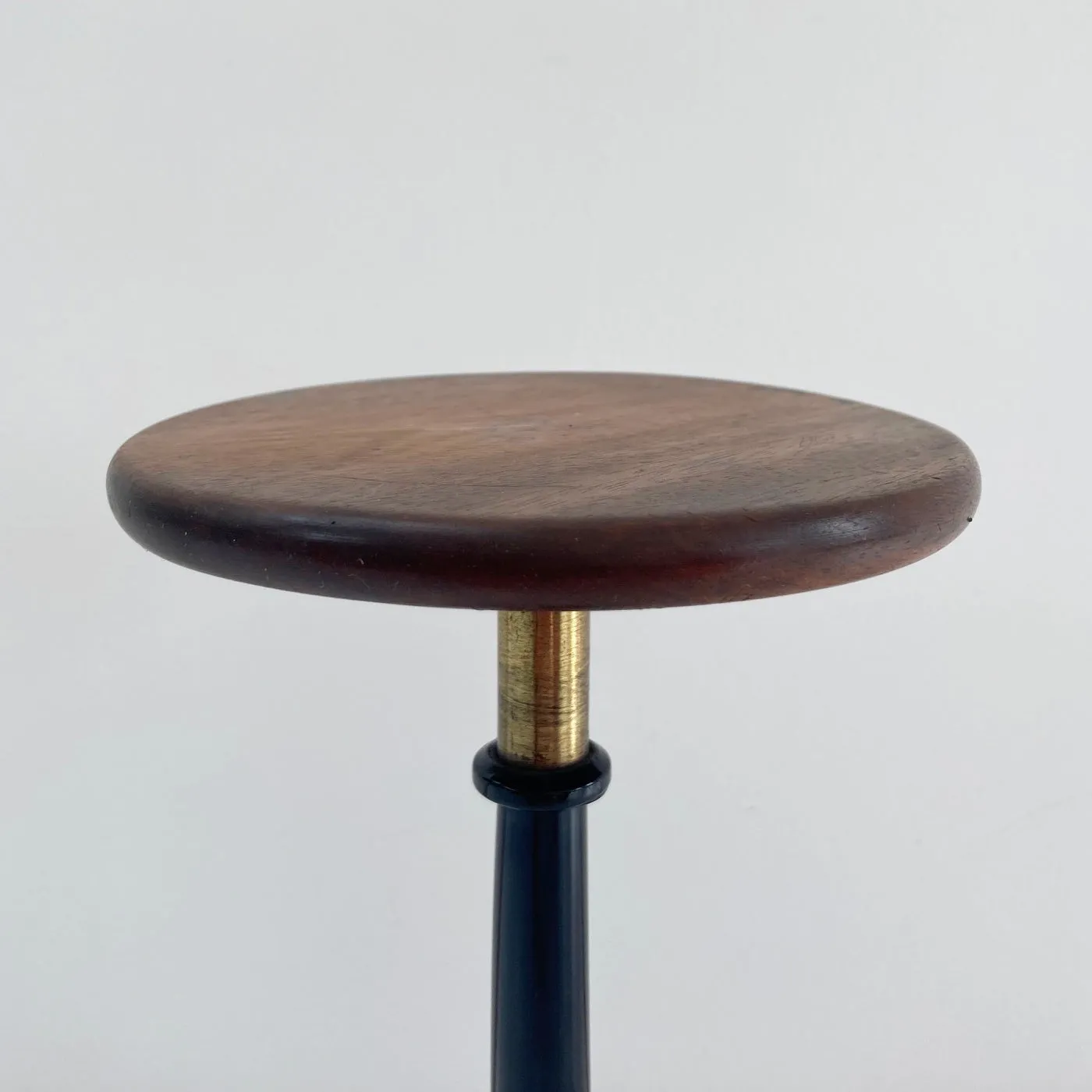 Georgian Electrostatic Machine Insulating Table Stand