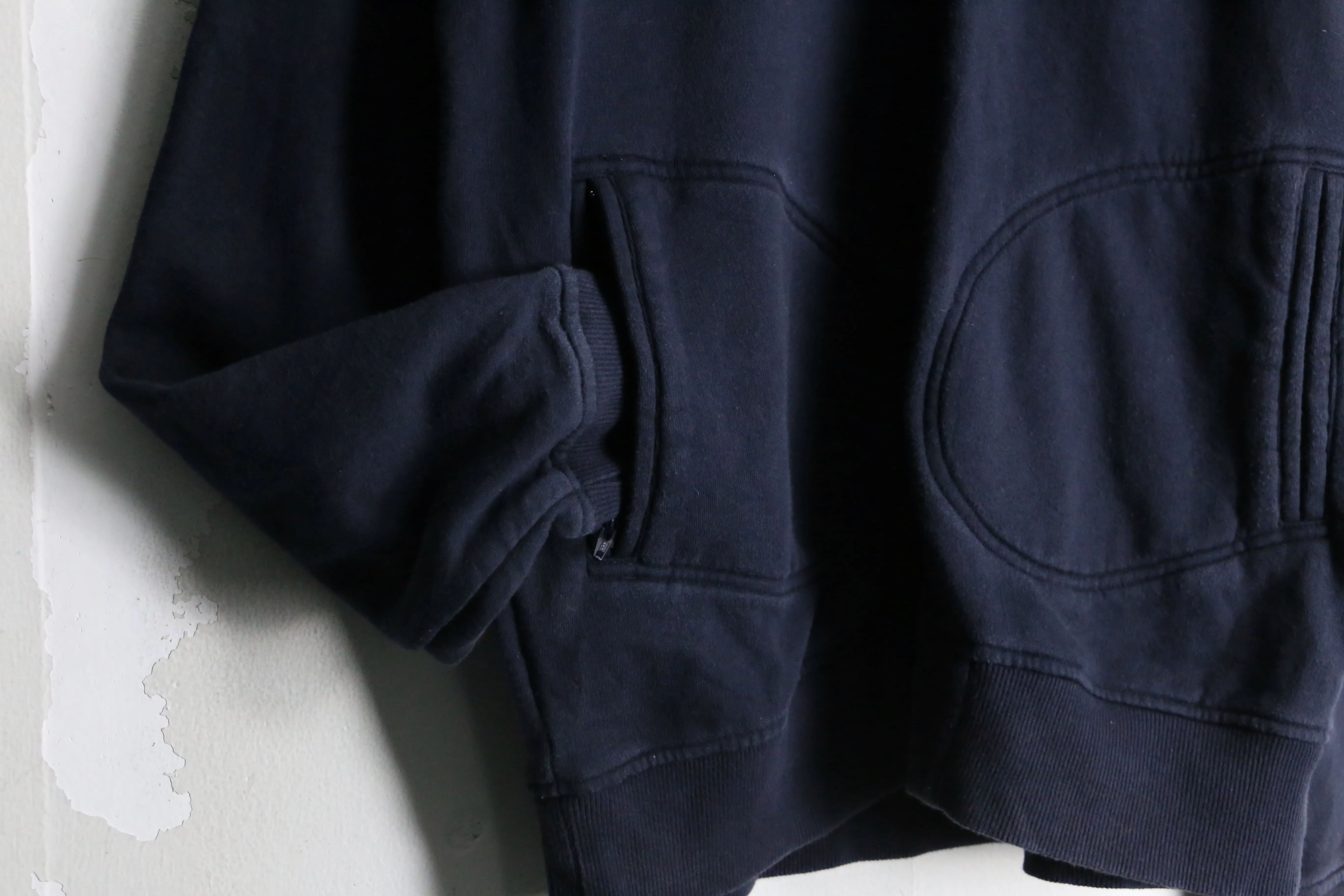 "FRED PERRY" navy zip up parka